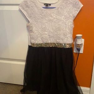 Cute dress for girls to go out